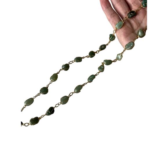 Vintage Gold and Green Jade Stone Necklace - Picture 2 of 5